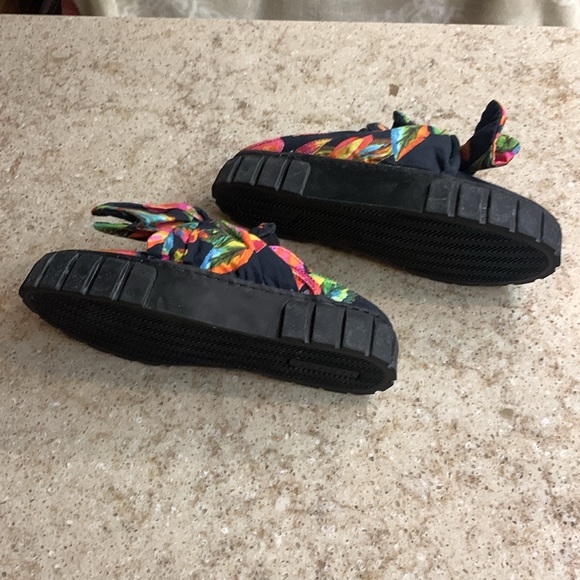 NWOT FARM RIO Floral Canvas Bow Mules Clogs Sneakers Size 6.5 - Picture 7 of 8